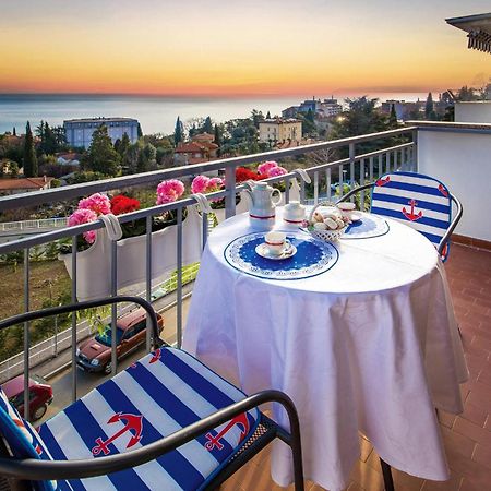 Nice Apartment In Lovran With House Sea View מראה חיצוני תמונה