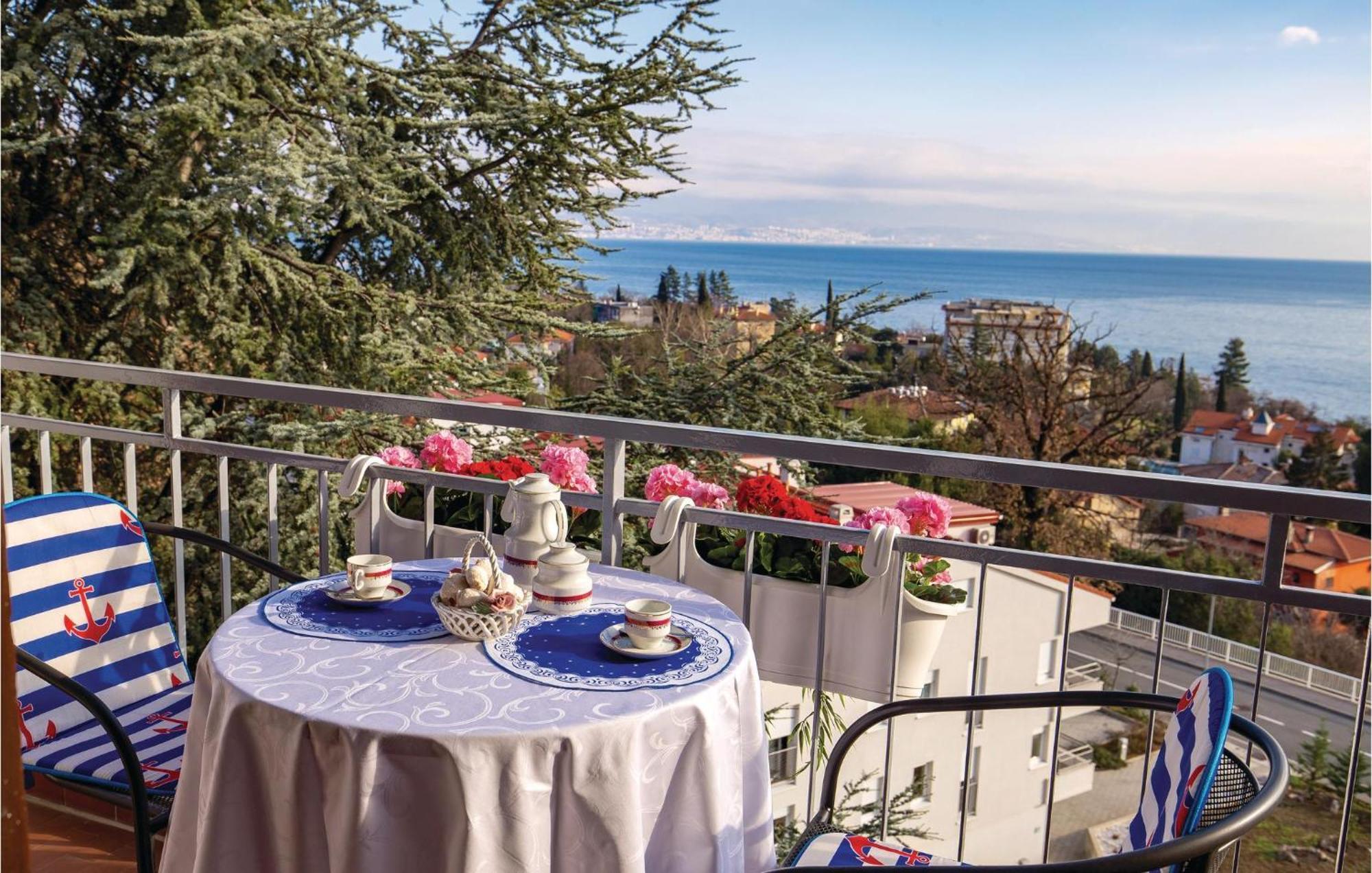 Nice Apartment In Lovran With House Sea View מראה חיצוני תמונה